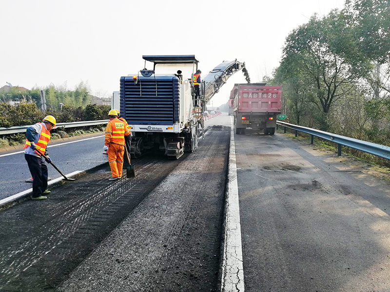 瀝青路面銑刨案例